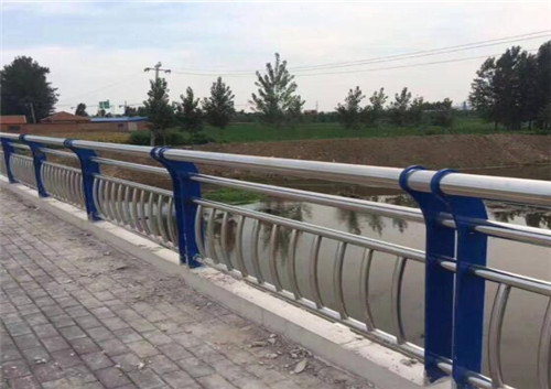 厂家直销河道防撞护栏