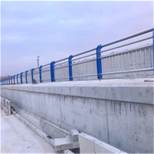 道路河道护栏生产加工的主要的方法是什么